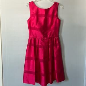 Taylor Dress Size 4 **